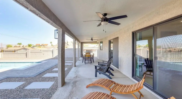 Коттедж 2 Mi to Windsor Beach! Updated, Sleek Family Home