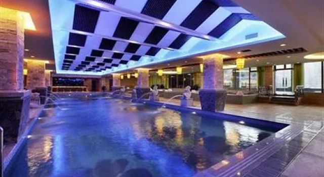 Jinggangshan ZhongTaiLai International Hotel, Book Hotel Hotels in Jian with a Pool, Swimming Pool