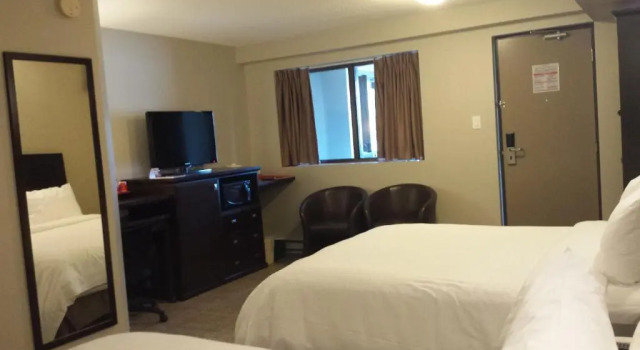 Четырёхместный номер Standard Canad Inns Destination Centre Fort Garry