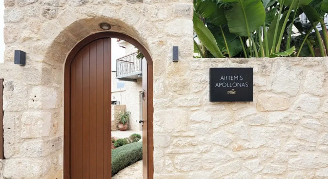Artemis Apollonas Villa