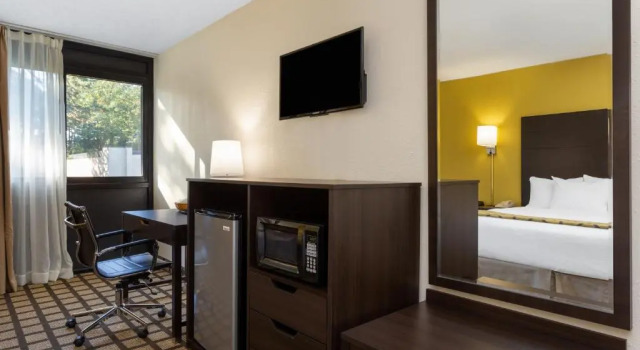 Номер Standard Baymont by Wyndham Queensbury/Lake George