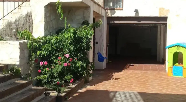 Casa El Robledal, Забронировать Отель Лас Навас дель Маркес Sierra de Guadarrama, рядом с Camino de las Esculturas