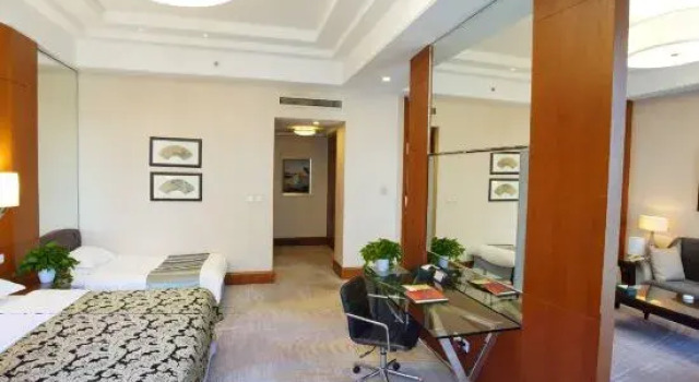 Люкс Deluxe с видом на сад Shanxi Jinci State Guesthouse (Taiyuan Jinci Scenic Area Branch)