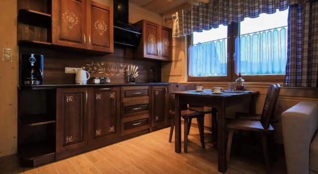 Коттедж с 2 комнатами Domki Dream House Resort 606-436-626