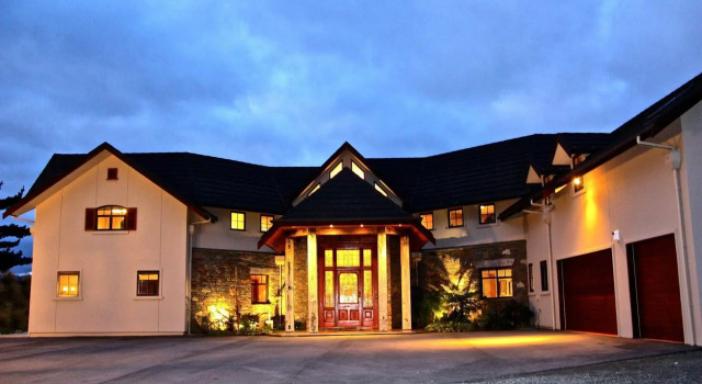 Dock Bay Lodge