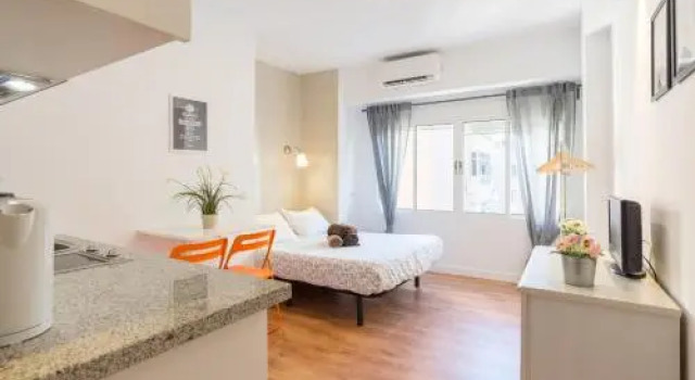 LU&CIA City Beach Malagueta 6, Забронировать Апартаменты/квартира Малага - центр Малага, рядом с Sanctuary of the Nazarene