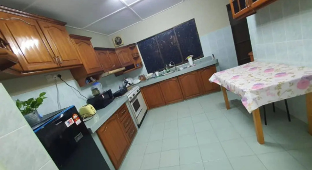 To' Teh Homestay, Prenota Hotel Hotel a Perak con parcheggio, Parcheggio