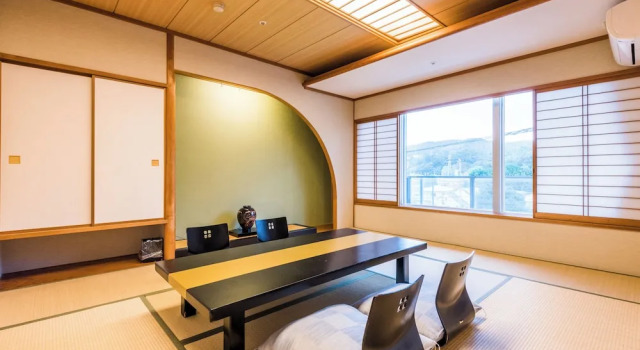 Номер Superior Ooedo Onsen Monogatari Premium Ito Hotel New Okabe