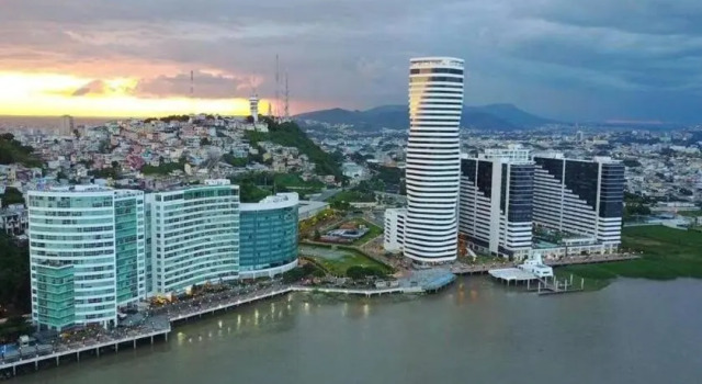 Suite 1403 Bellini 1, Puerto Santa Ana, Guayaquil, Prenota Hotel Hotel a Guayaquil con parcheggio, Parcheggio