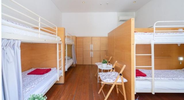 Кровать в общем номере (женский номер) Porto Lounge Hostel & Guesthouse by Host Wise
