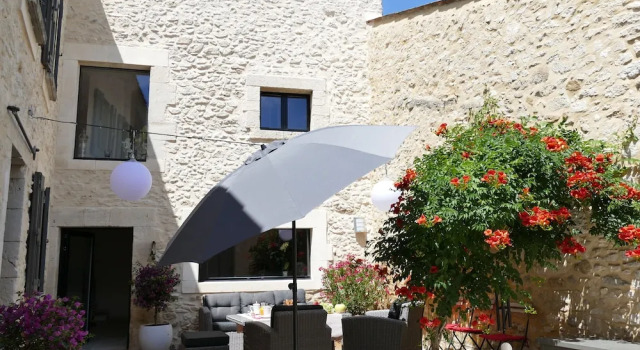 Le Petit Nid. Gite., Rezervasyon Otel Cereste Route de la Lavande