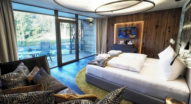 Двухместный номер Deluxe с балконом и с видом на бассейн Wellness & Naturresort Reischlhof