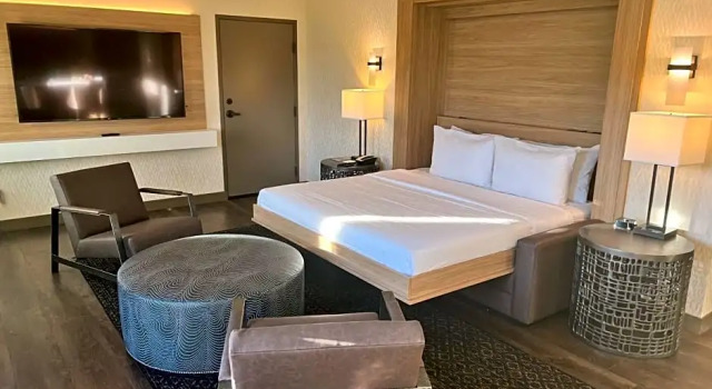 Двухместный люкс Wyndham Garden Redwood Valley - Ukiah