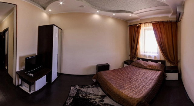 Standard Double room La Maison Hotel