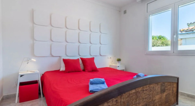Casa Blanca 35674, Забронировать Отель Эмпуриабрава Alt Empordà, рядом с Karting