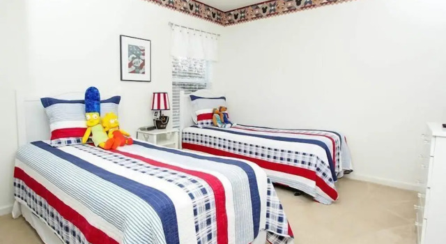 Professionally Decorated 5 Bedroom 5 Bath Pool home in Windsor Hills, Buchen Sie Hotel Hotels in Four Corners mit Pool, Schwimmbad