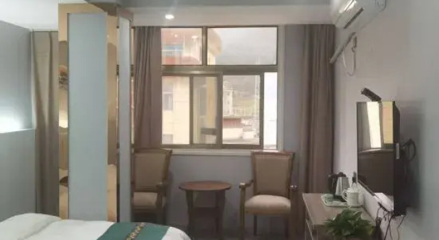 Zhenba Jinya Business Hotel, Prenota Hotel Hanzhong Shaanxi