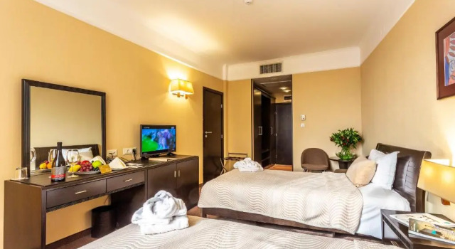 Трёхместный номер Executive Отель Mercure Sofia City