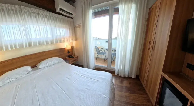 Superior- dobbelt værelse med altan Hotel Aurora