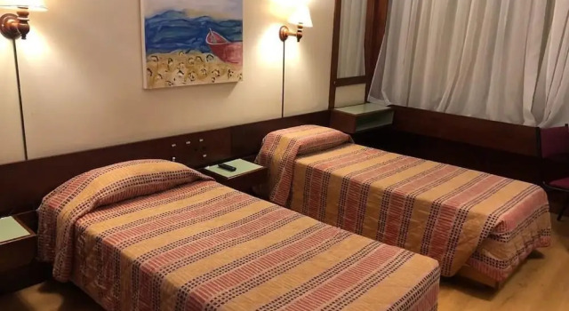 2S Hotel, Забронировать Отель Флорианополис South of Brazil, рядом с Esteves Junior Square