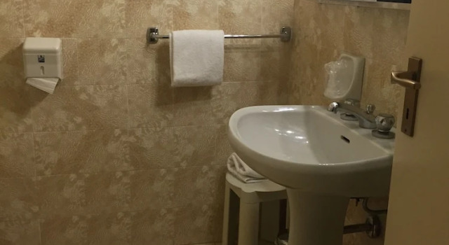 Economy Dreier Zimmer CDH Hotel Modena