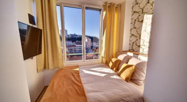 Апартаменты Apparts Seasons - Saint Étienne Centre - Gare Chateaucreux