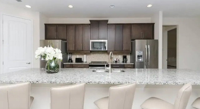 Luxurious Villa 9br Encore Resort near to Disney, Varaa Lomakeskus Celebration 