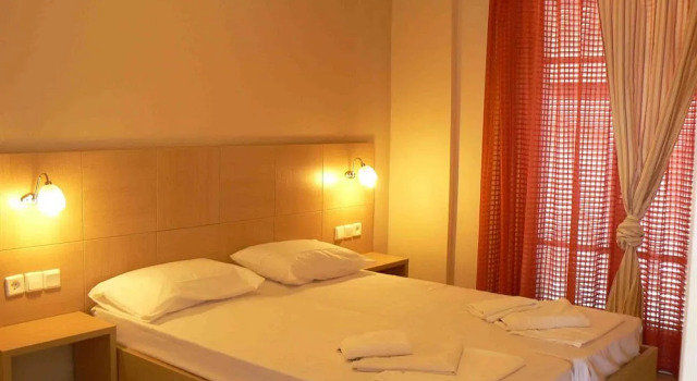 Happyland Hotel Apartments