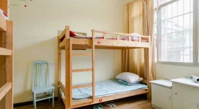 Кровать в общем номере (женский номер) Music & Stories Youth Hostel
