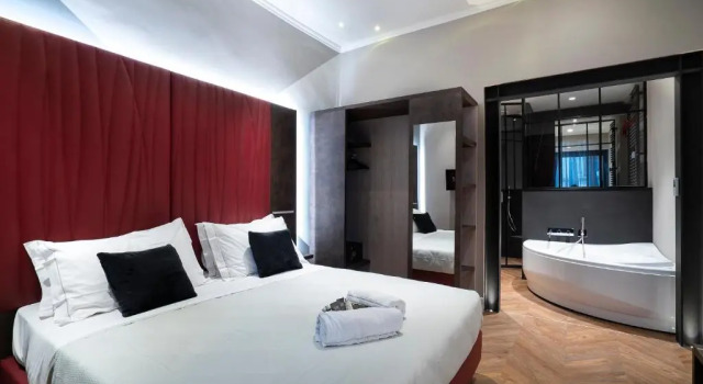 Люкс Artemide Guest House