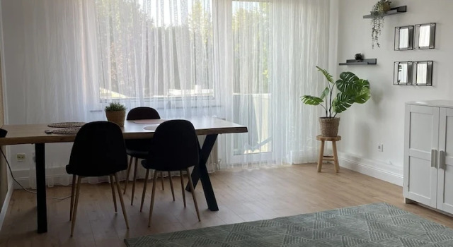 GREEN HILL Apartment