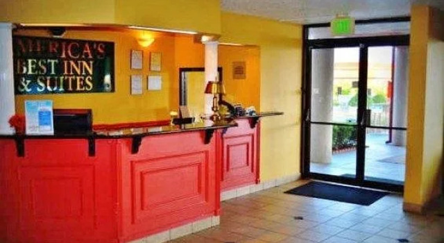 Budgetel Inn and Suites, Prenota Hotel Birmingham Alabama