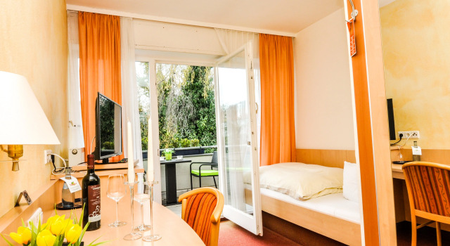 Hotel Garni, Reserva ahora Hotel Metzingen Swabian Alps