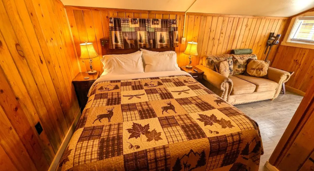 Yellowstone's Treasure Cabins, Book Feriehus Sommerhuse i Montana, Hytte