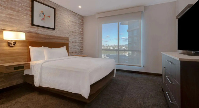 Люкс с 2 комнатами Home2 Suites By Hilton Anaheim Resort