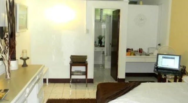 Regency Cove Hotel, Rezervovat Hotel Hastings Barbados