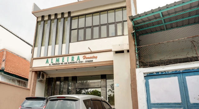 OYO 90442 Almeira Homestay Syariah Sub