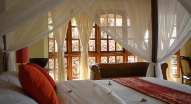 The Raja Singha Luxury Villas Resort, Book Ferieresort 4-stjernede hoteller i Temukus, 4*