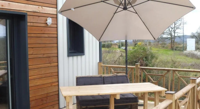 Апартаменты Lot en Dock 3 logements atypiques et écologiques en vallée de la Dordogne