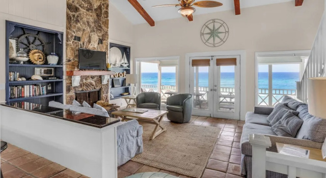 Коттедж с балконом и с видом на океан Gulf Front With Private Pool, Sleeps 21, Amazing Decks, Free Beach Setup!