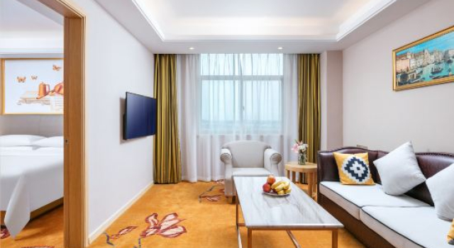Люкс Deluxe Vienna Hotel (Xiaokunshan)