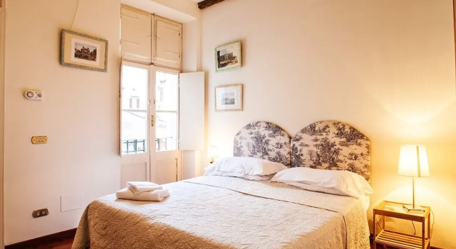 Clock Terrace House - FromHometoRome