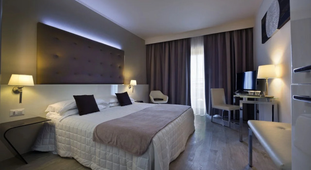 Двухместный номер Comfort с балконом Hotel Desenzano