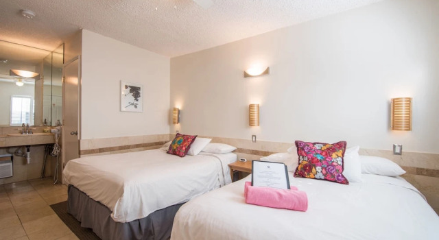 Четырёхместный номер Economy El Rancho Motel