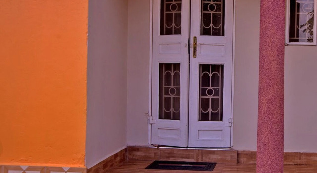 Коттедж 3 Bed House - Sleeps 8, Wifi, Parking, Pets