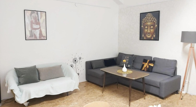 Apartment LAER Hundertwasserhaus, Varaa Huoneisto Wien Itävalta