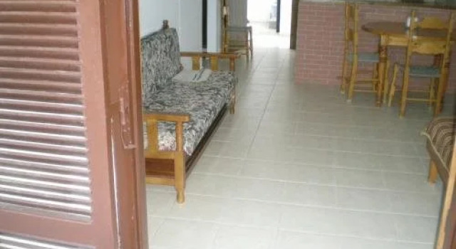 Kirimis Studios, Prenota Hotel Troulos 