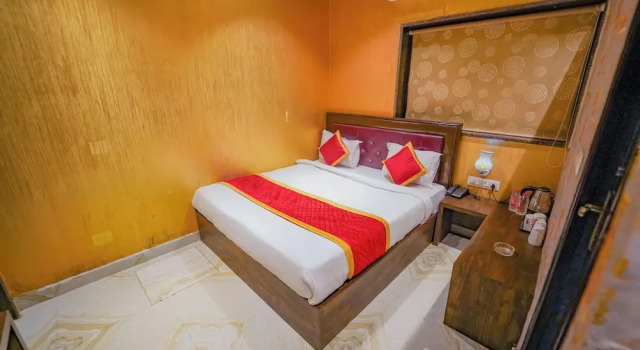 Номер Deluxe Shiv Rudraksh Resort, Near Assi Ghat