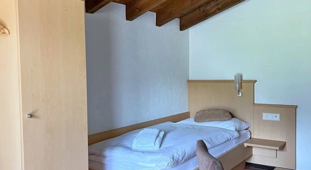 Номер Standard Madrisa Lodge