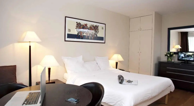 Апартаменты Adagio Access Paris Eiffel Aparthotel